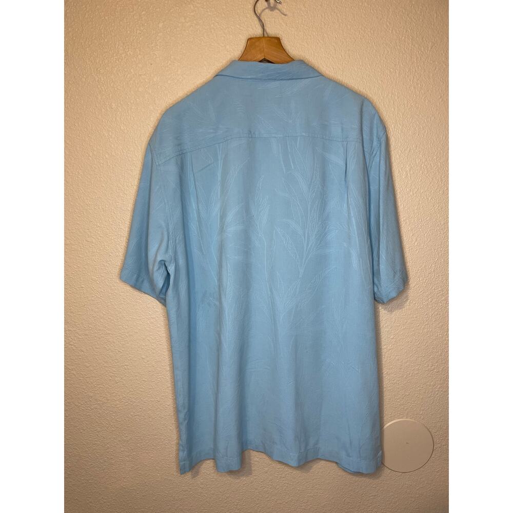 Tommy Bahamas Men's Original Fit Short Sleeve Button Up Textured 100% Silk Top M - Picture 2 of 13
